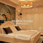 Женская спальня в классическом стиле с гардеробной